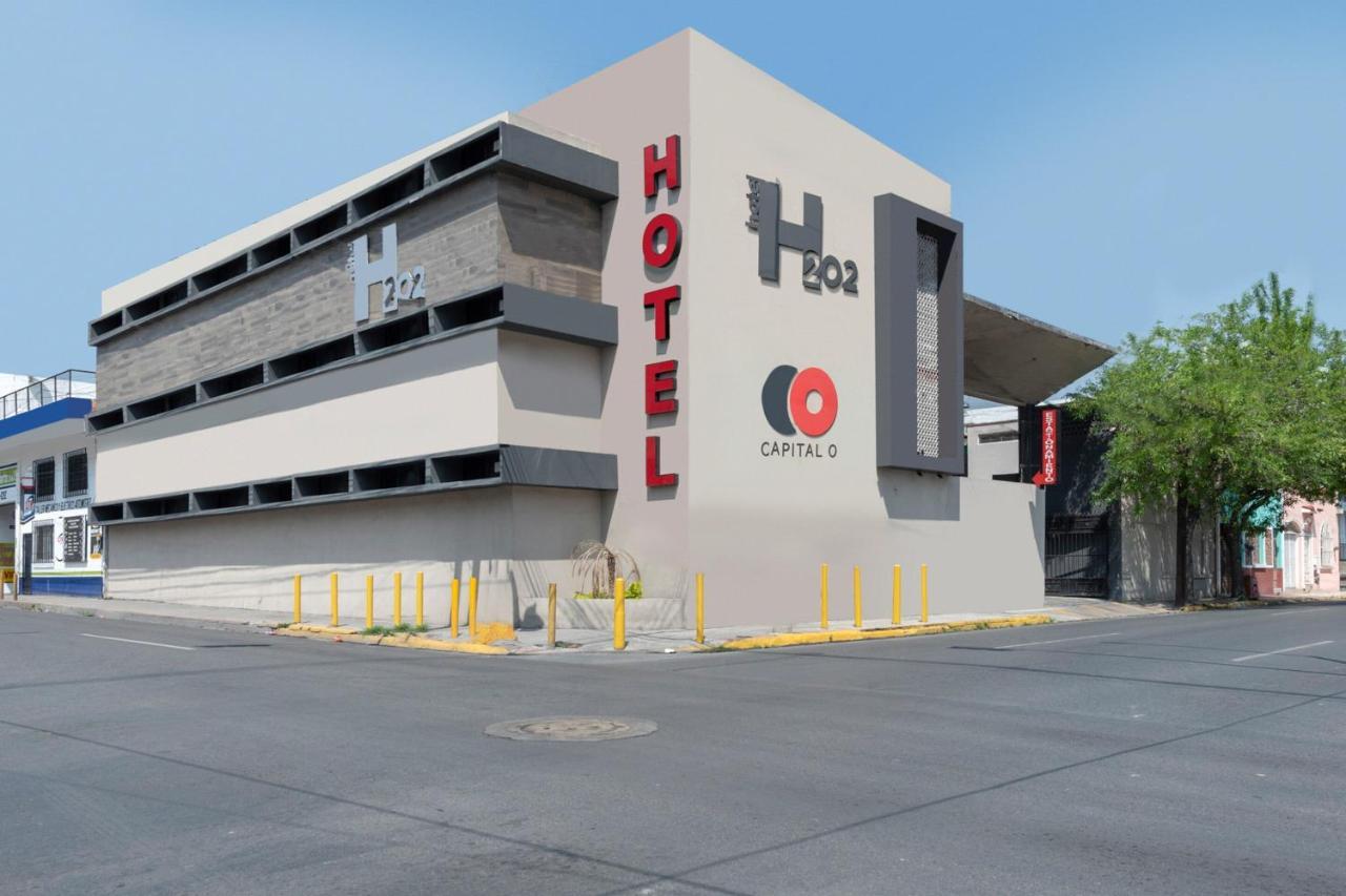 Hotel 202 Monterrey Bagian luar foto